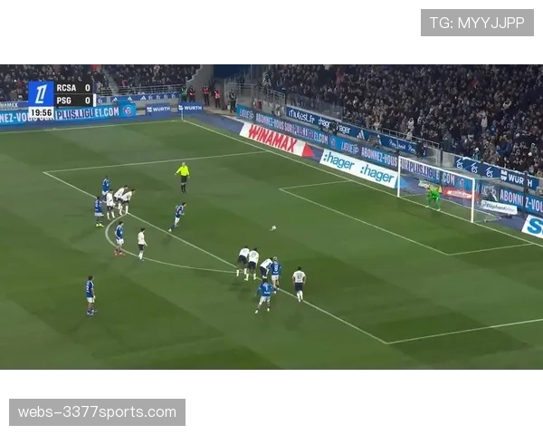 斯特拉斯堡前锋线配合默契 帕尼切利与恩西索形成有效联动